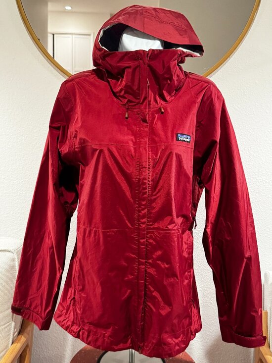 Patagonia Jackets & Blazers - Patagonia H2no Rain Shell